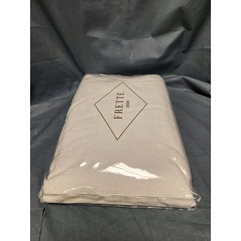 Frette Plush Bath Rug 21 Inches x 34 Inches Milk 100% Cotton NEW WITH TAGS!